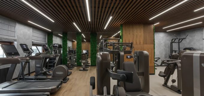 Тренажерный зал в фитнес-клубе Эйва